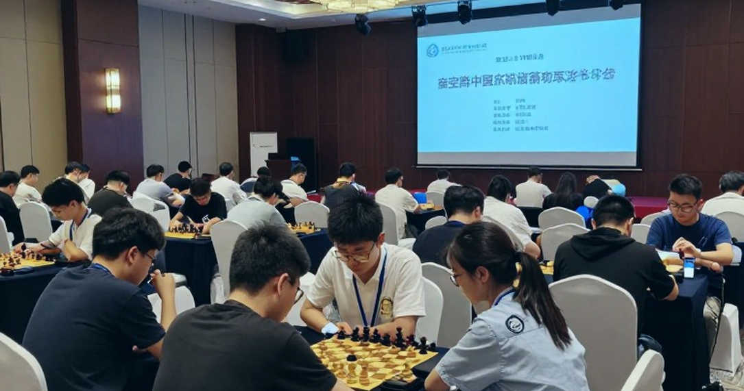 FIDE सर्वे: चार में से तीन महिला शतरंज खिलाड़ियों ने भेदभाव या उत्पीड़न बताया, पर सैंपल साइज़ आज भी सार्वजनिक नहीं